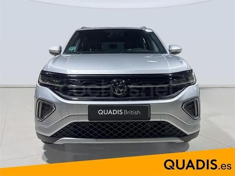 Usado VW T-Cross R-line 116 CV (85 kW) 2024 Gris / plata SUV
