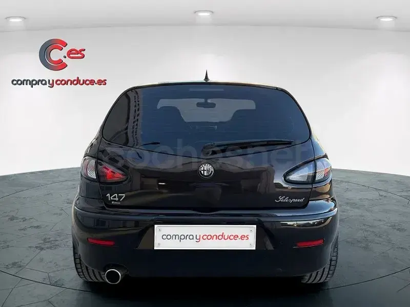Usado Alfa Romeo 147 Distinctive 150 CV (110 kW) 2002 Negro Utilitario