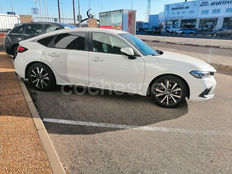 Blanco Nuevo 2024 Honda Civic Elegance Berlina | 32.500 € (Precio justo) - Imagen 1/4