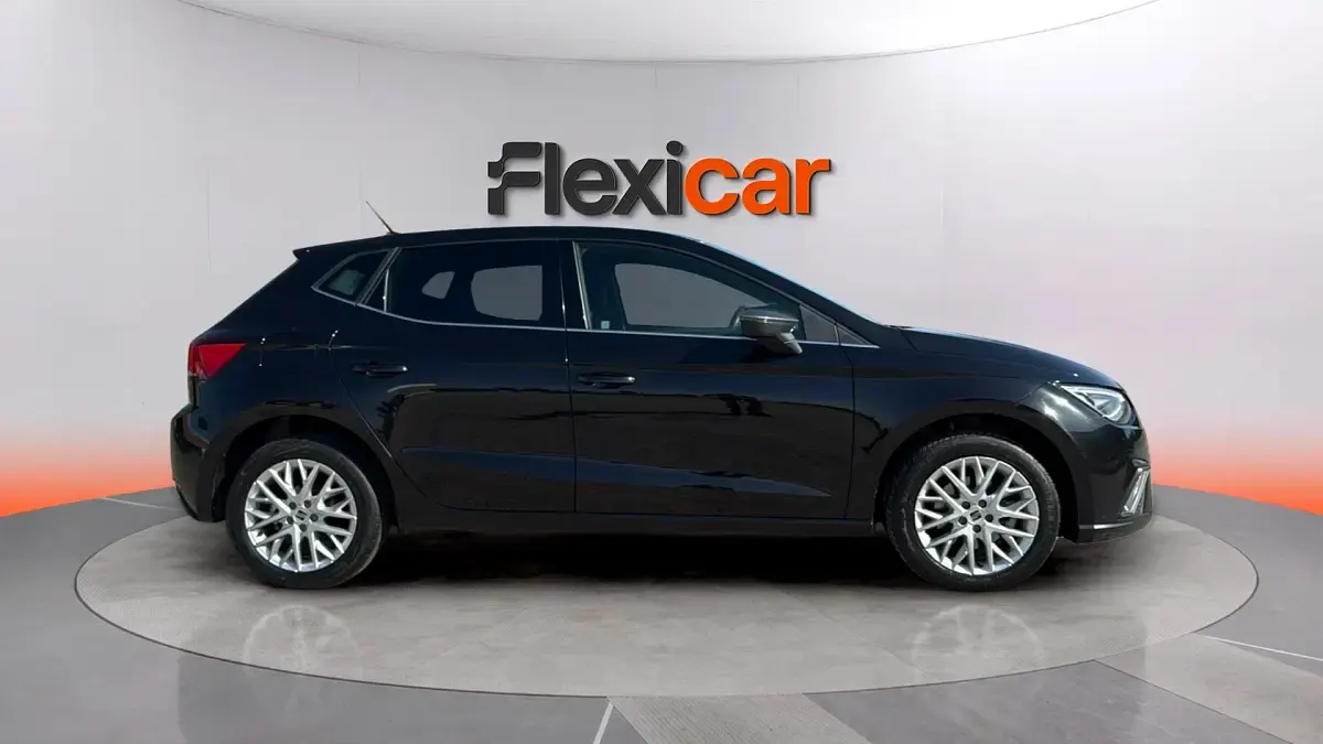 Usado Seat Ibiza XCELLENCE 116 CV (85 kW) 2024 Blanco Utilitario