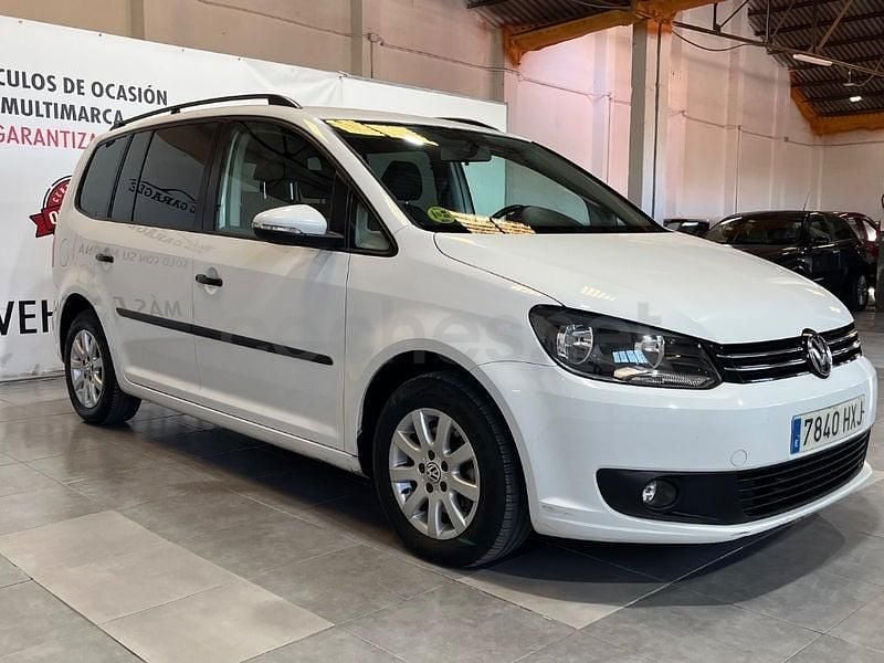 Usado VW Touran Edition 105 CV (77 kW) 2014 Blanco Monovolumen
