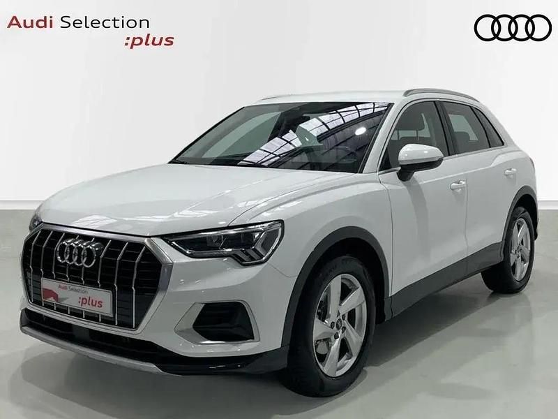 Begagnad Audi Q3 Advanced Plus 150 HK (110 kW) 2023 Vit SUV