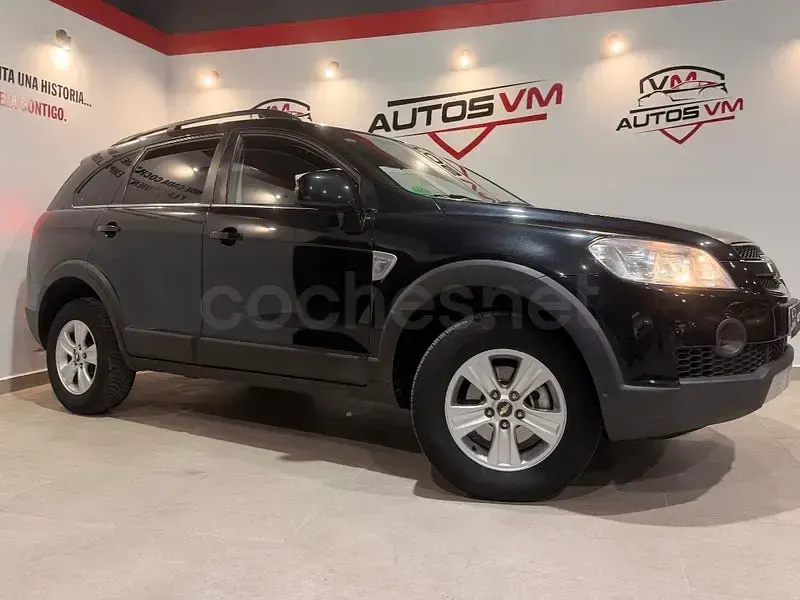 Usado Chevrolet Captiva LS 136 CV (100 kW) 2010 Azul SUV