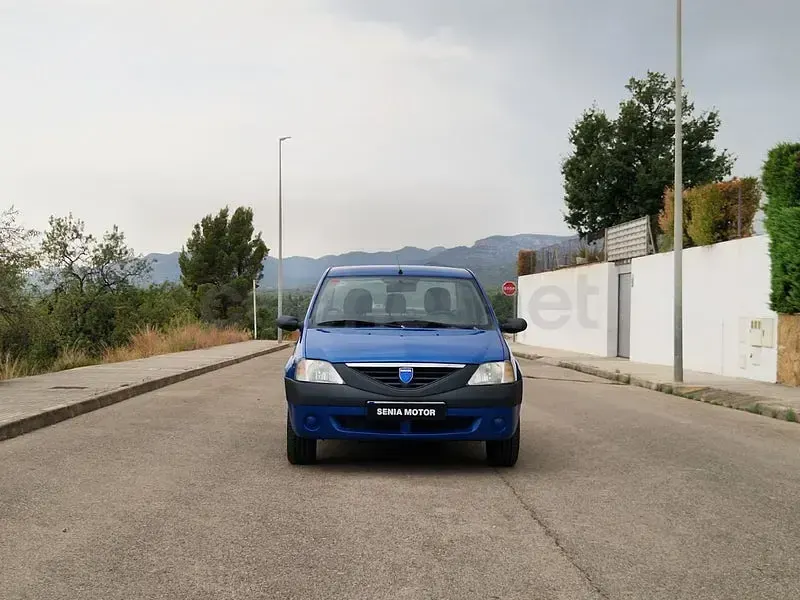 Usado Dacia Logan Lauréate 75 CV (55 kW) 2007 Azul Berlina