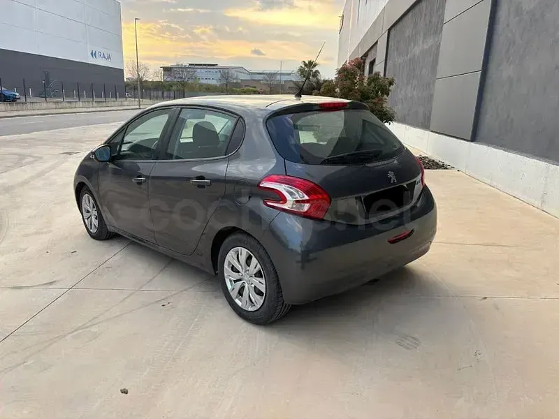 Occasion Peugeot 208 Access 68 ch (50 kW) 2012 Gris Citadine