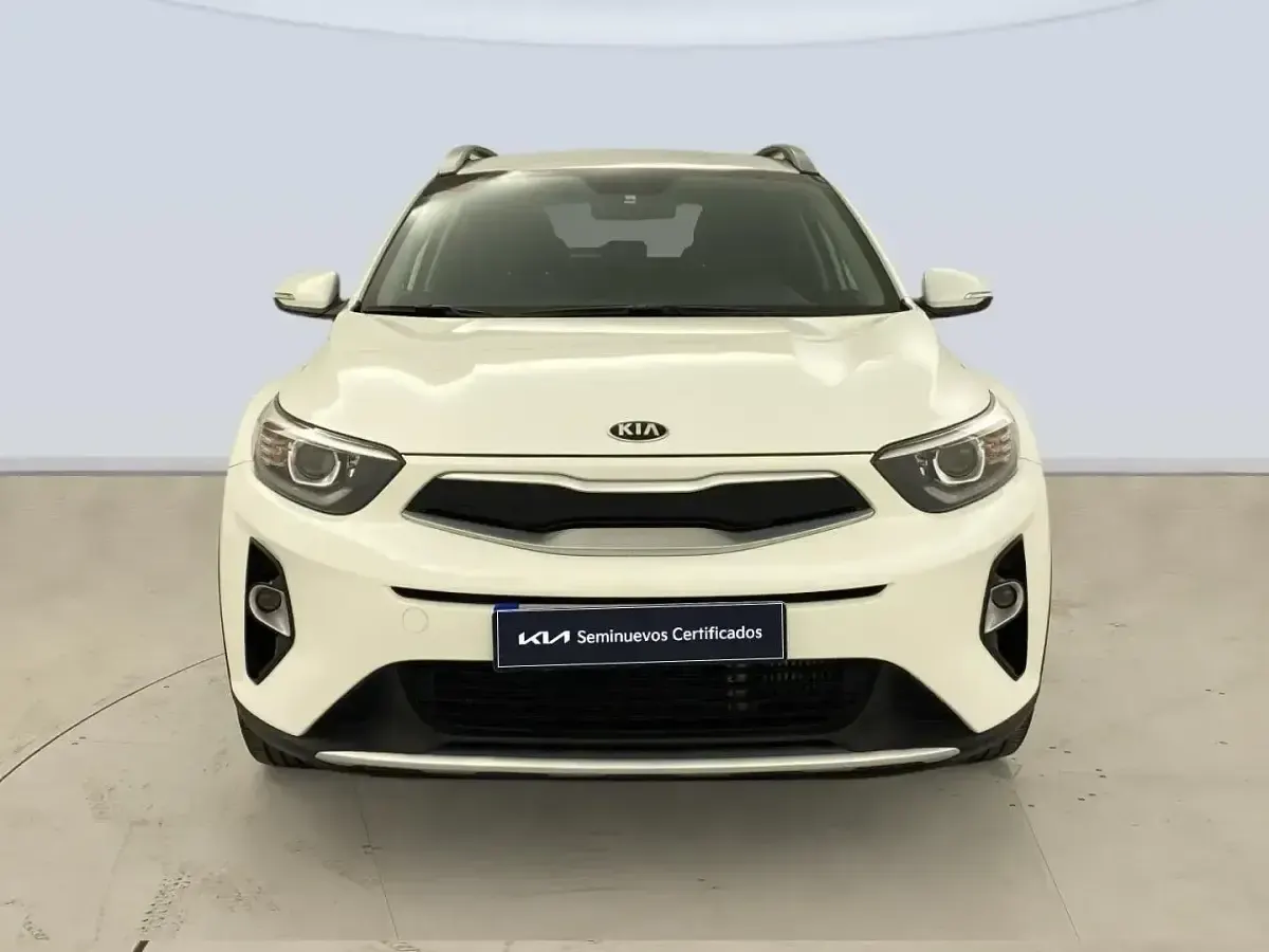 Begagnad Kia Stonic 100 HK (73 kW) 2019 Vit SUV