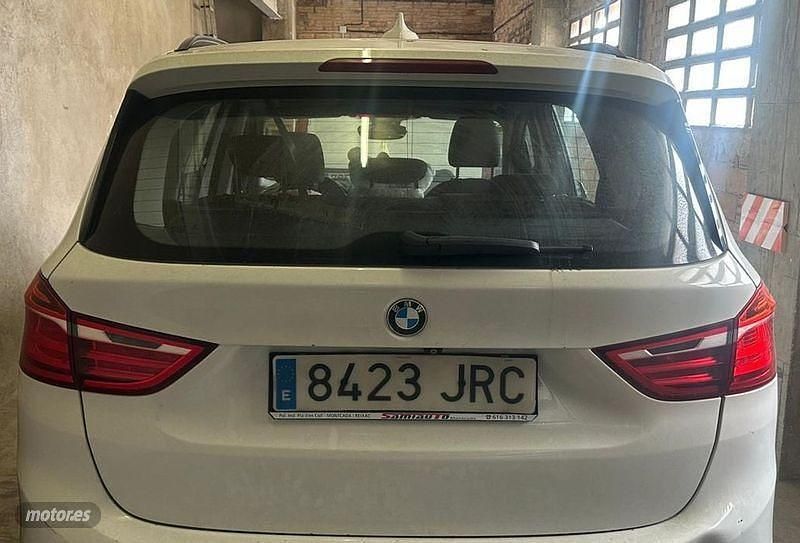 Usado BMW 218 149 CV (109 kW) 2016 Blanco Familiar