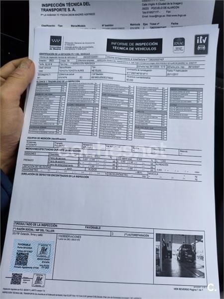 Usado Toyota Auris Hybrid Active 136 CV (100 kW) 2017 Azul Familiar