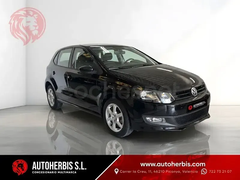 Usado VW Polo 75 CV (55 kW) 2013 Negro Utilitario