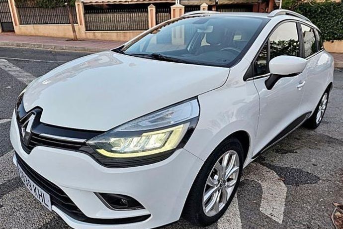 Usado 2018 Renault Clio IV LIMITED Familiar | 8990 € (Precio justo) - Imagen 1/4