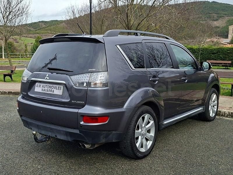 Usado Mitsubishi Outlander 156 CV (114 kW) 2011 Gris / plata SUV