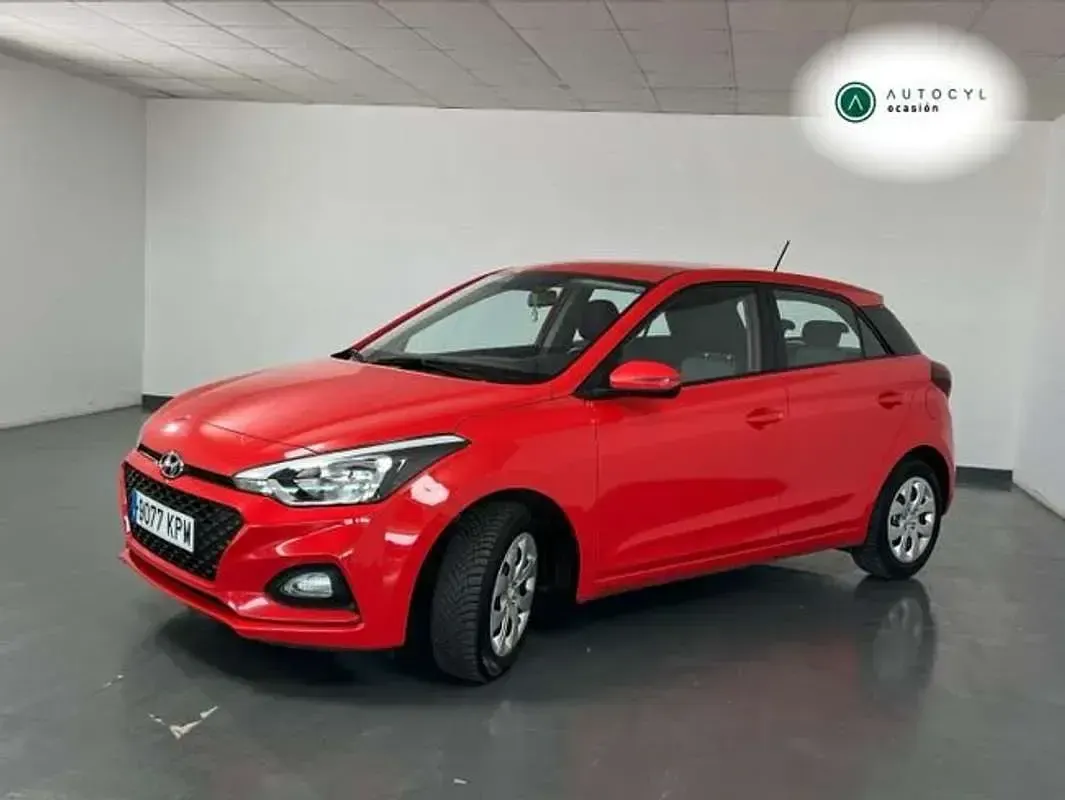 Usado Hyundai i20 99 CV (72 kW) 2018 Rojo Utilitario
