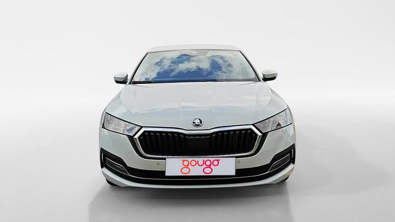 Usado Skoda Octavia Style 204 HP (150 kW) 2022 Branco Sedan