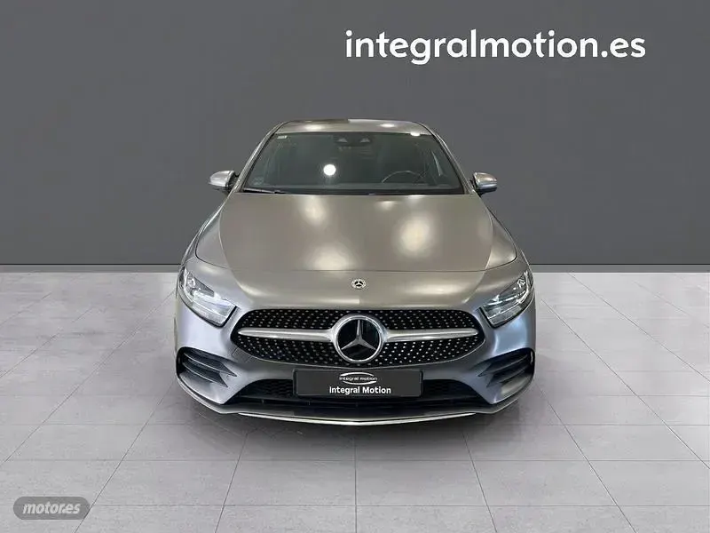 Usado Mercedes A250 217 CV (159 kW) 2021 Gris Berlina