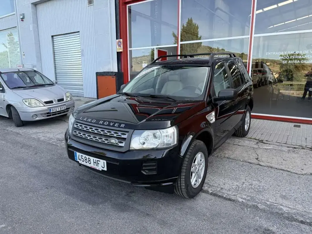 Usado Land Rover Freelander 2 150 CV (110 kW) 2011 Negro SUV