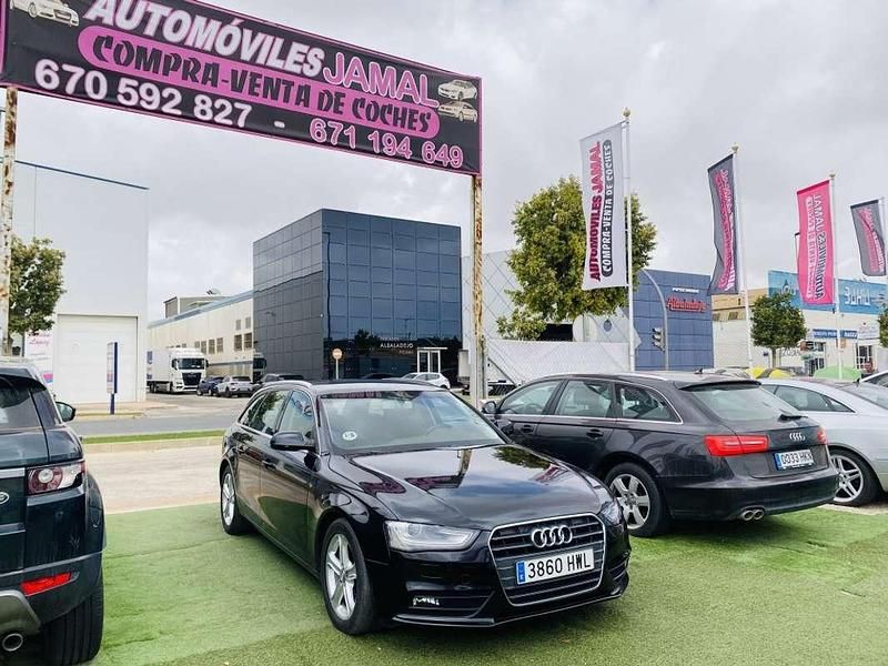 Usado Audi A4 Advanced 136 CV (100 kW) 2014 Negro Berlina