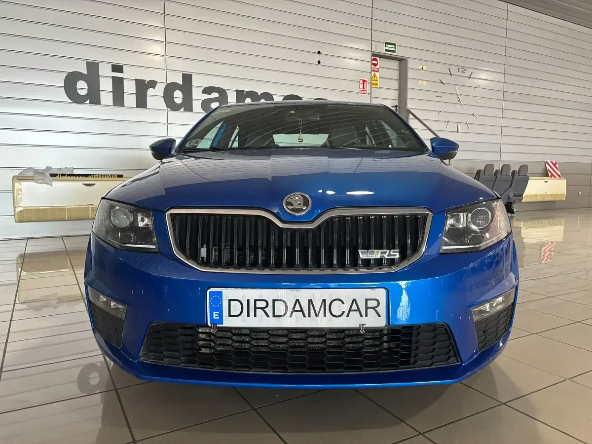 Usado Skoda Octavia RS 184 CV (135 kW) 2014 Azul Berlina