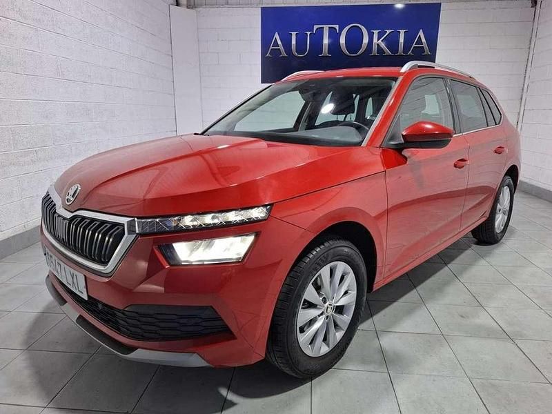 Usado Skoda Kamiq Ambition 110 CV (80 kW) 2022 Rojo SUV