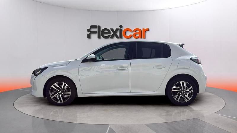 Usado Peugeot 208 Allure 100 CV (73 kW) 2020 Blanco Utilitario