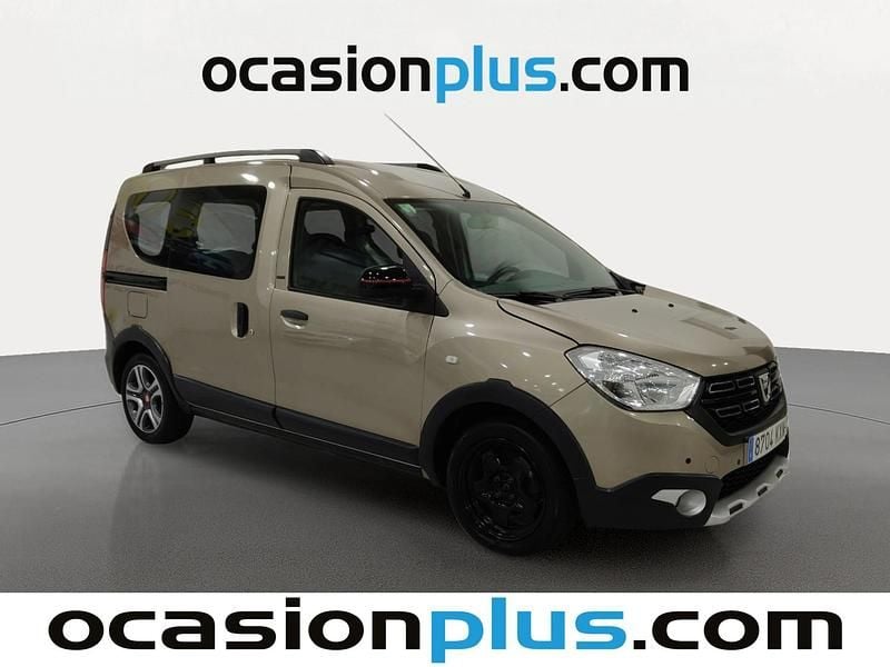 Usado Dacia Dokker 95 CV (69 kW) 2019 Beige Monovolumen