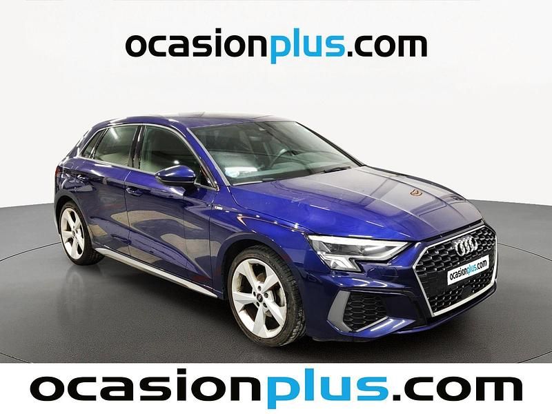 Usado Audi A3 S-Line 150 CV (110 kW) 2023 Azul Berlina