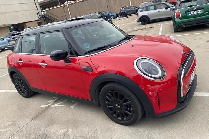 Usado Mini Cooper 137 CV (100 kW) 2023 Rojo Utilitario