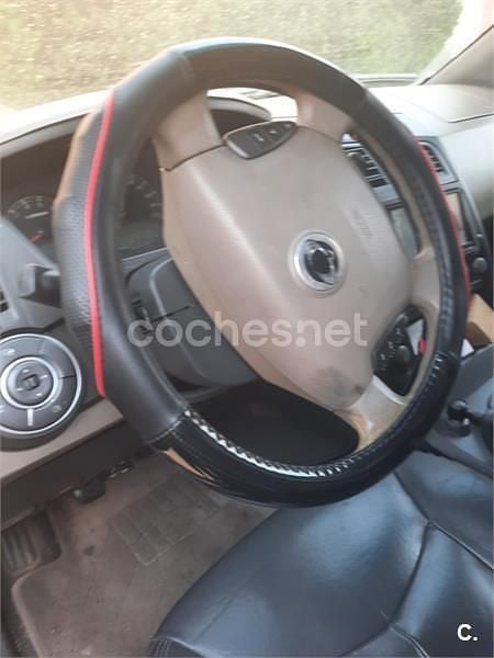 Usado SsangYong Kyron Limited 141 CV (103 kW) 2006 Beige SUV