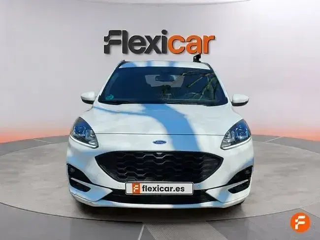 Usado Ford Kuga ST-Line 120 CV (88 kW) 2023 Blanco SUV