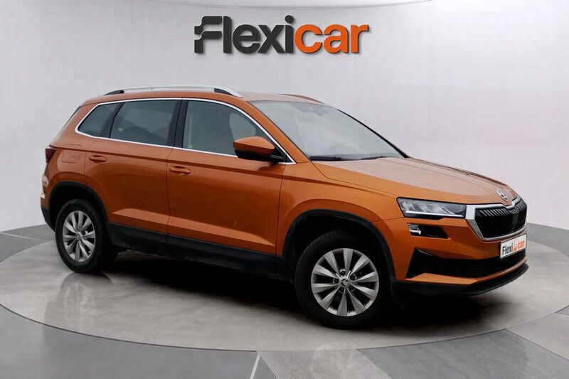 Marrón Usado 2023 Skoda Karoq Ambition SUV | 19.090 € (Super precio) - Imagen 1/4