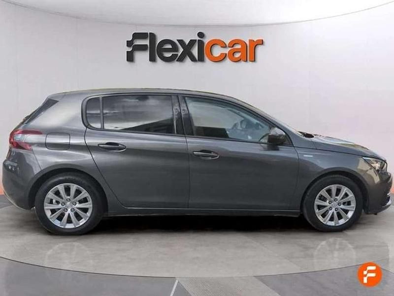 Usado Peugeot 308 SW Allure 131 CV (96 kW) 2020 Gris Familiar