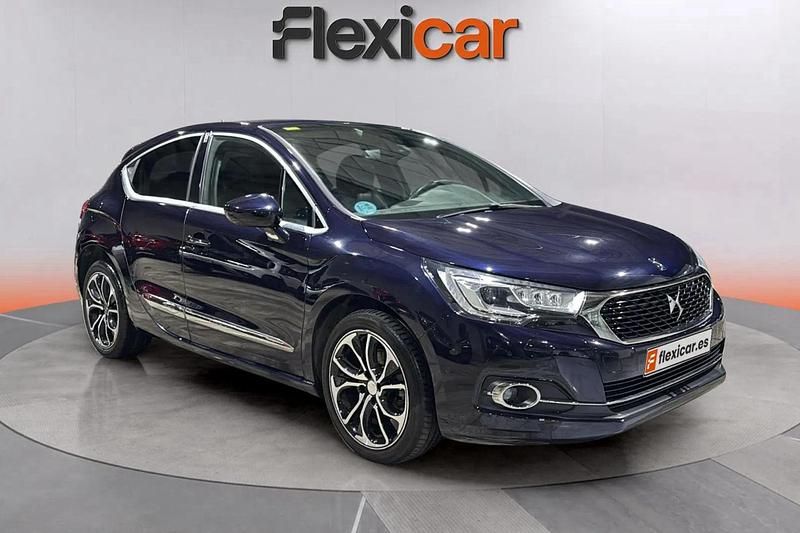 Azul Usado 2016 DS Automobiles DS4 Berlina | 7990 € (Super precio) - Imagen 1/4