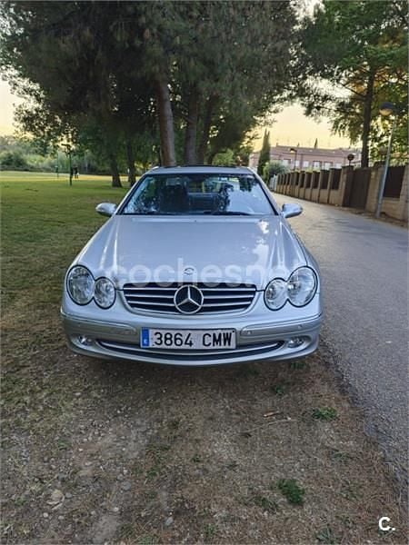 Usado Mercedes CLK240 Avantgarde 170 CV (125 kW) 2002 Gris / plata Coupe