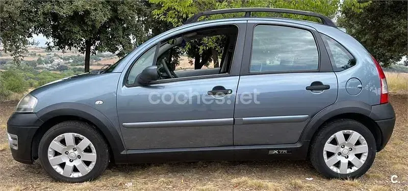 Usado Citroën C3 XTR 70 CV (51 kW) 2007 Azul Berlina