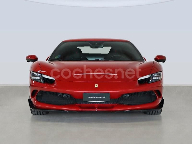 Usado Ferrari 296 830 CV (610 kW) 2022 Rosso imola Coupe