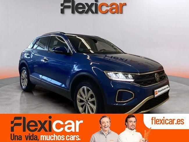 Azul Usado 2023 VW T-Roc Life SUV | 21.990 € (Un poco caro) - Imagen 1/4