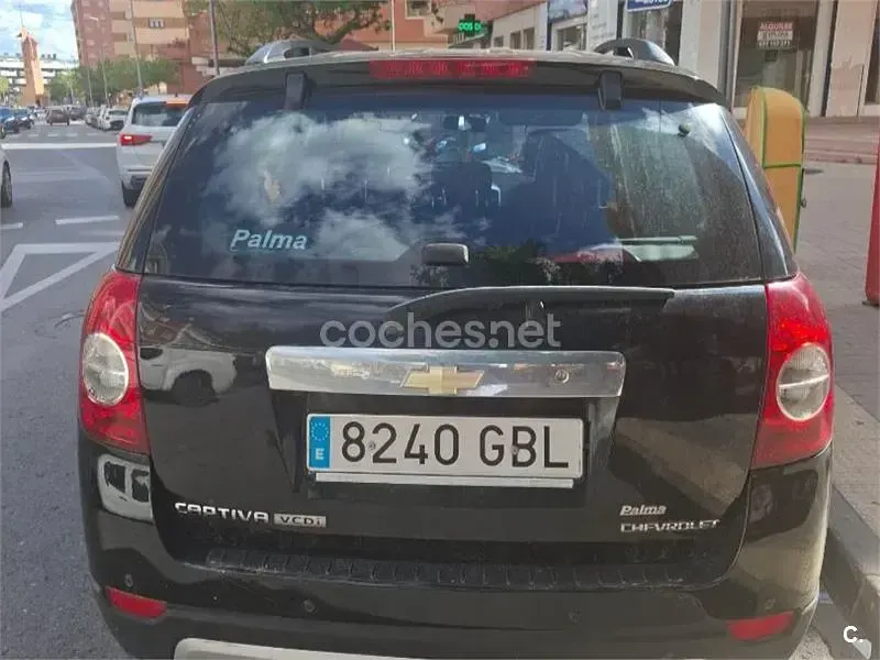 Usado Chevrolet Captiva LS 127 CV (93 kW) 2008 Negro SUV