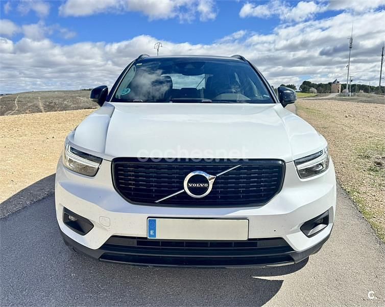 Usado Volvo XC40 R-Design 156 CV (114 kW) 2018 Blanco SUV