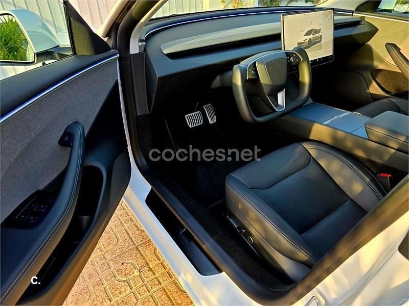 Eléctrico Usado 2025 Tesla Model 3 RWD Berlina | 34.900 € (Un poco caro) - Imagen 1/4