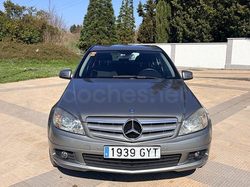Usado Mercedes C220 170 CV (125 kW) 2010 Gris / plata Berlina
