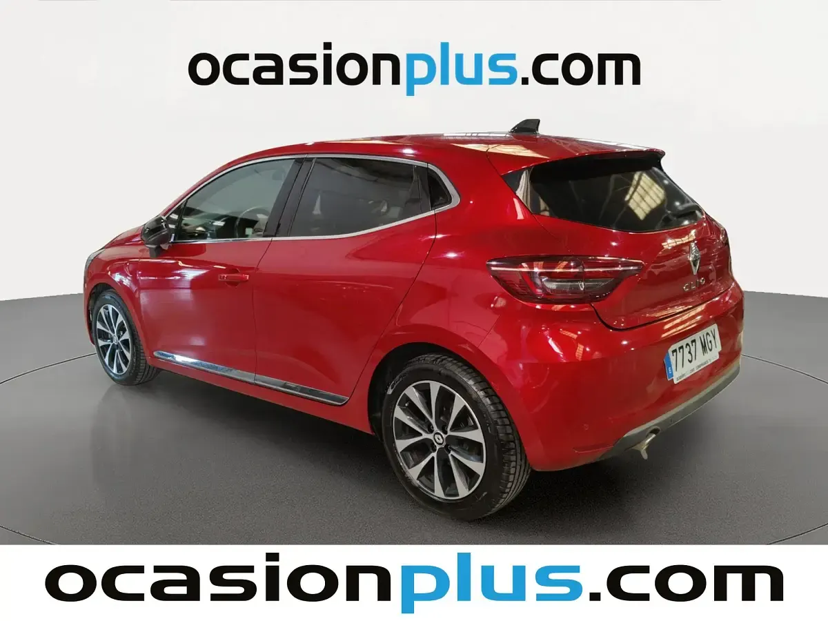 Usado Renault Clio Techno 140 CV (102 kW) 2023 Rojo Utilitario