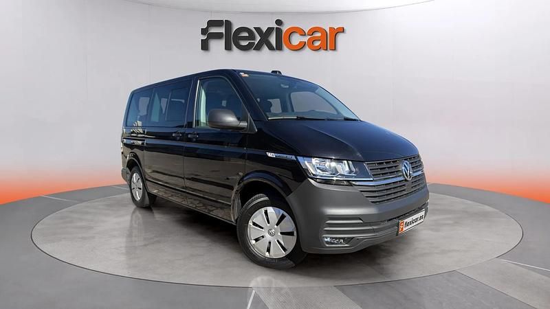 Usado VW Caravelle 150 CV (110 kW) 2023 Negro Monovolumen