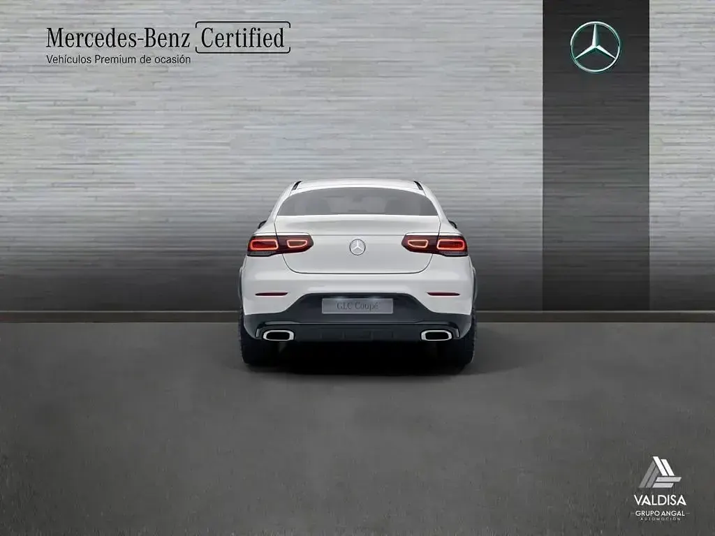 Usado Mercedes GLC300 AMG line 245 CV (180 kW) 2021 Blanco SUV
