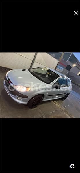 Gris / plata Usado 2001 Peugeot 206 GTi Berlina | 3100 € (Precio justo) - Imagen 1/1