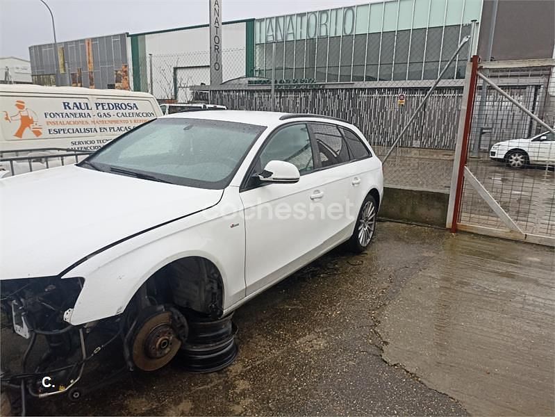 Usado Audi A4 S-Line 170 CV (125 kW) 2009 Blanco Familiar