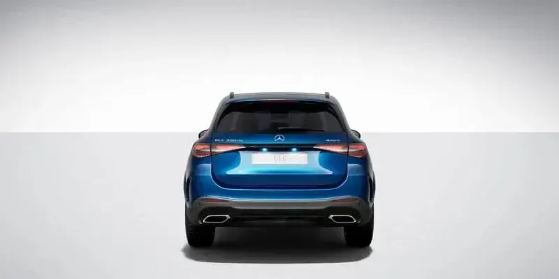 Usado Mercedes GLC300e 313 CV (230 kW) 2025 Azul