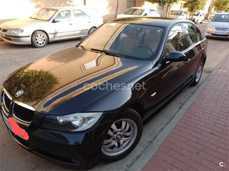 Azul Usado 2005 BMW 320 Berlina | 6800 € (Precio justo) - Imagen 1/4