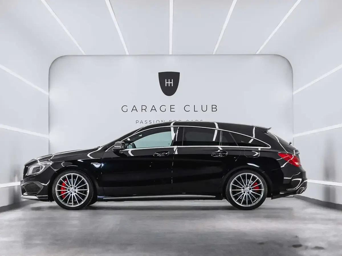 Usado Mercedes CLA45 AMG Shooting Brake AMG 381 CV (280 kW) 2015 Negro Familiar