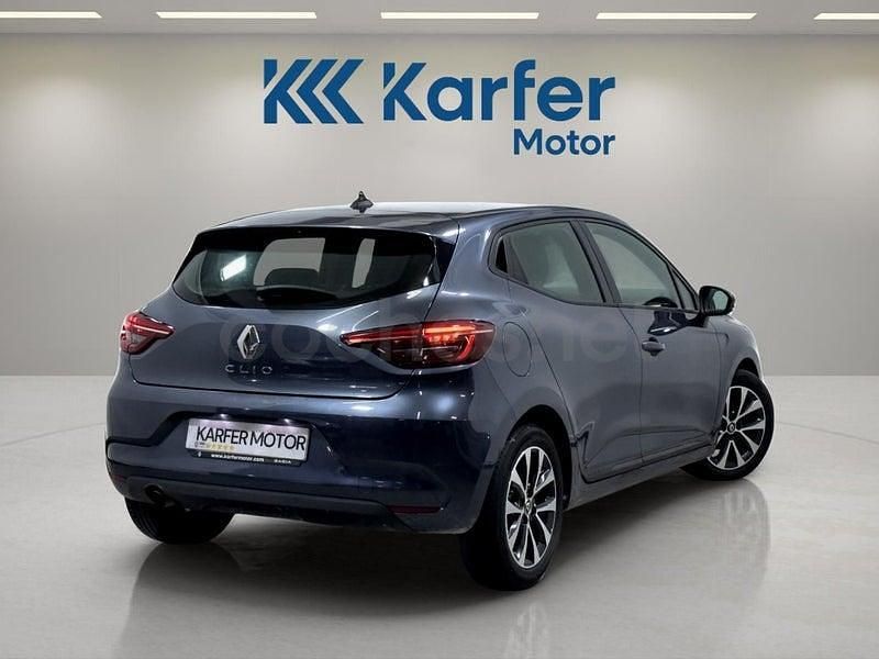 Usado Renault Clio V Intens 90 CV (66 kW) 2021 Gris / plata Berlina
