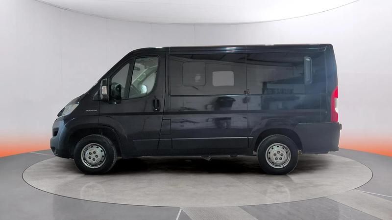 Käytetty Fiat Ducato 150 HP (110 kW) 2018 Sininen Van