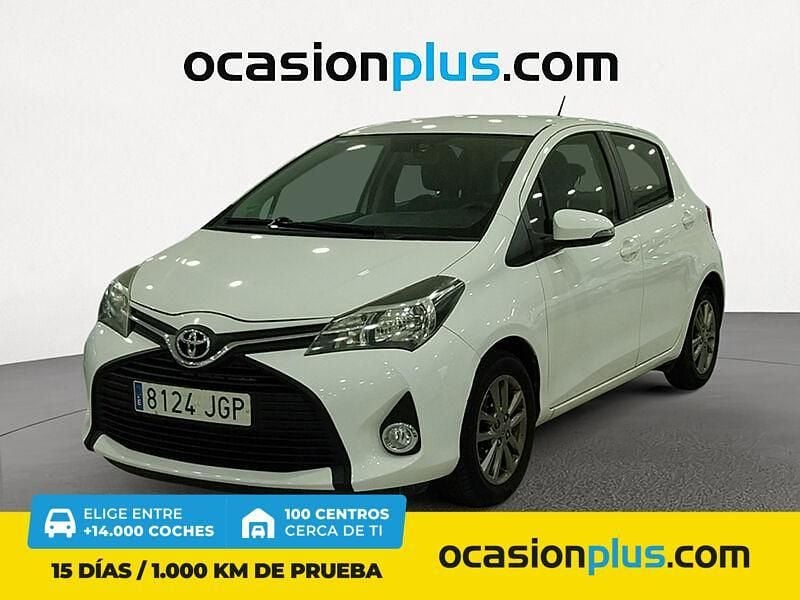 Blanco Usado 2015 Toyota Yaris Active Utilitario | 9800 € (Precio justo) - Imagen 1/4